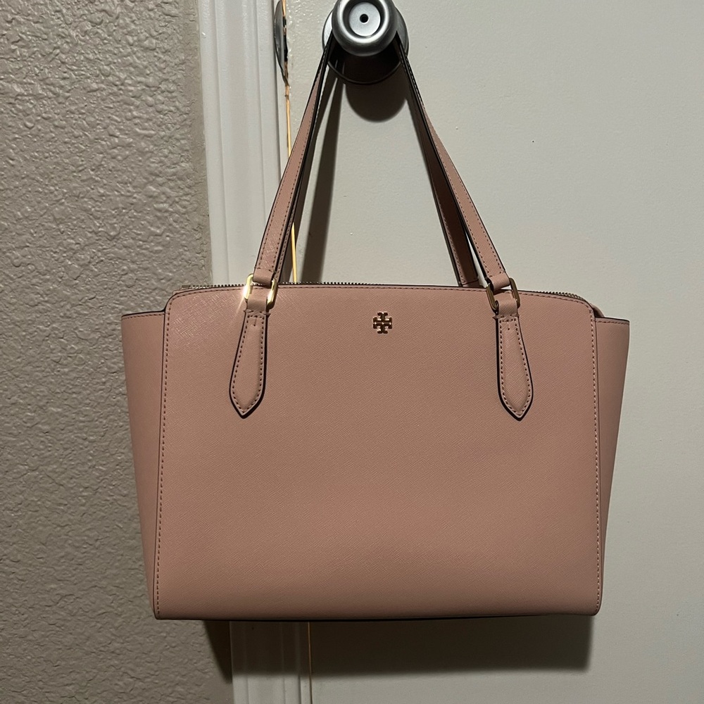 AUTHENTIC TORY BURCH TOTE